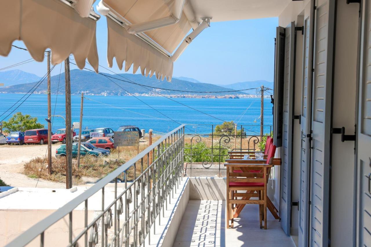 Axs First Floor Apartment Aegina Town Екстер'єр фото