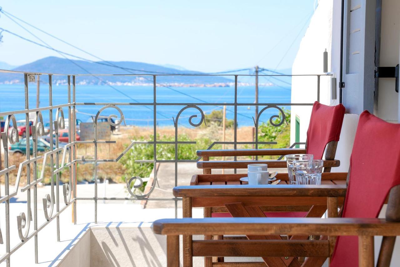 Axs First Floor Apartment Aegina Town Екстер'єр фото