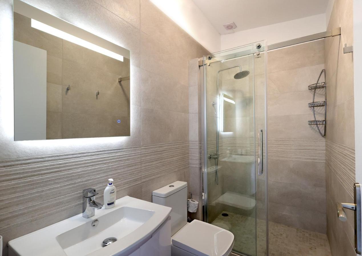 Axs First Floor Apartment Aegina Town Екстер'єр фото