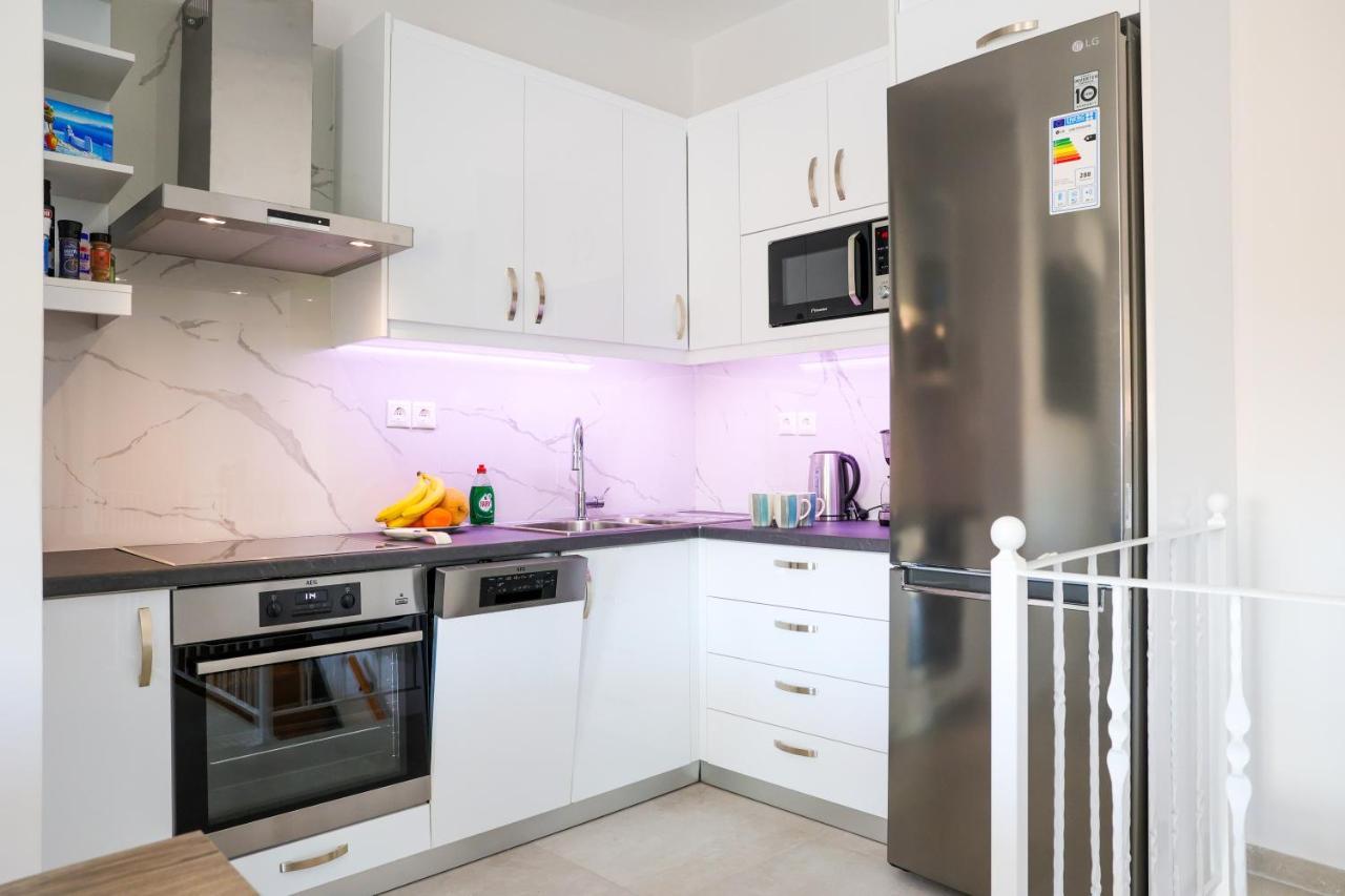 Axs First Floor Apartment Aegina Town Екстер'єр фото