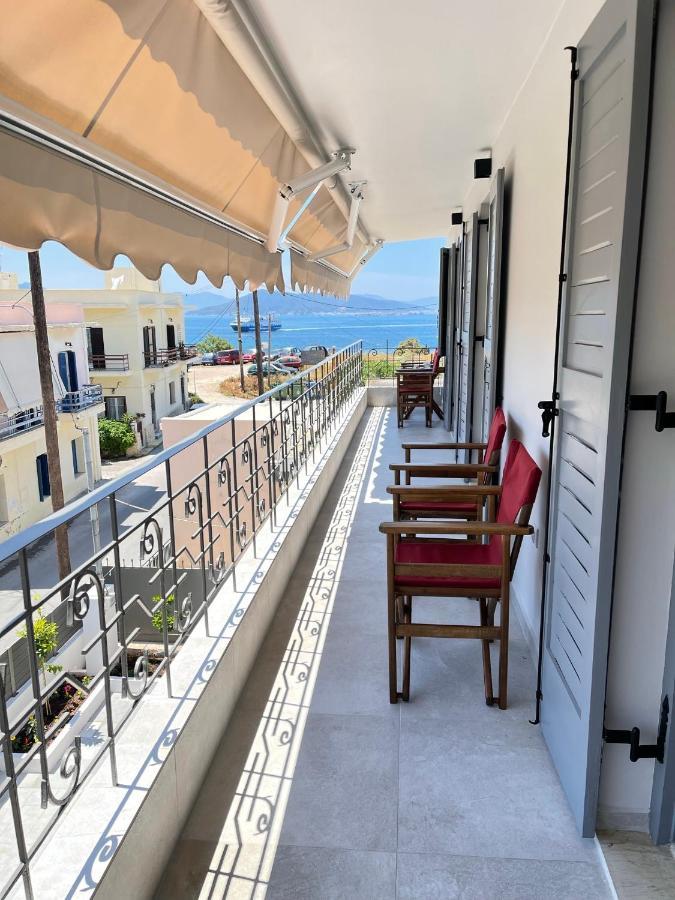 Axs First Floor Apartment Aegina Town Екстер'єр фото